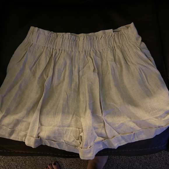 Linen shorts - Picture 2 of 2